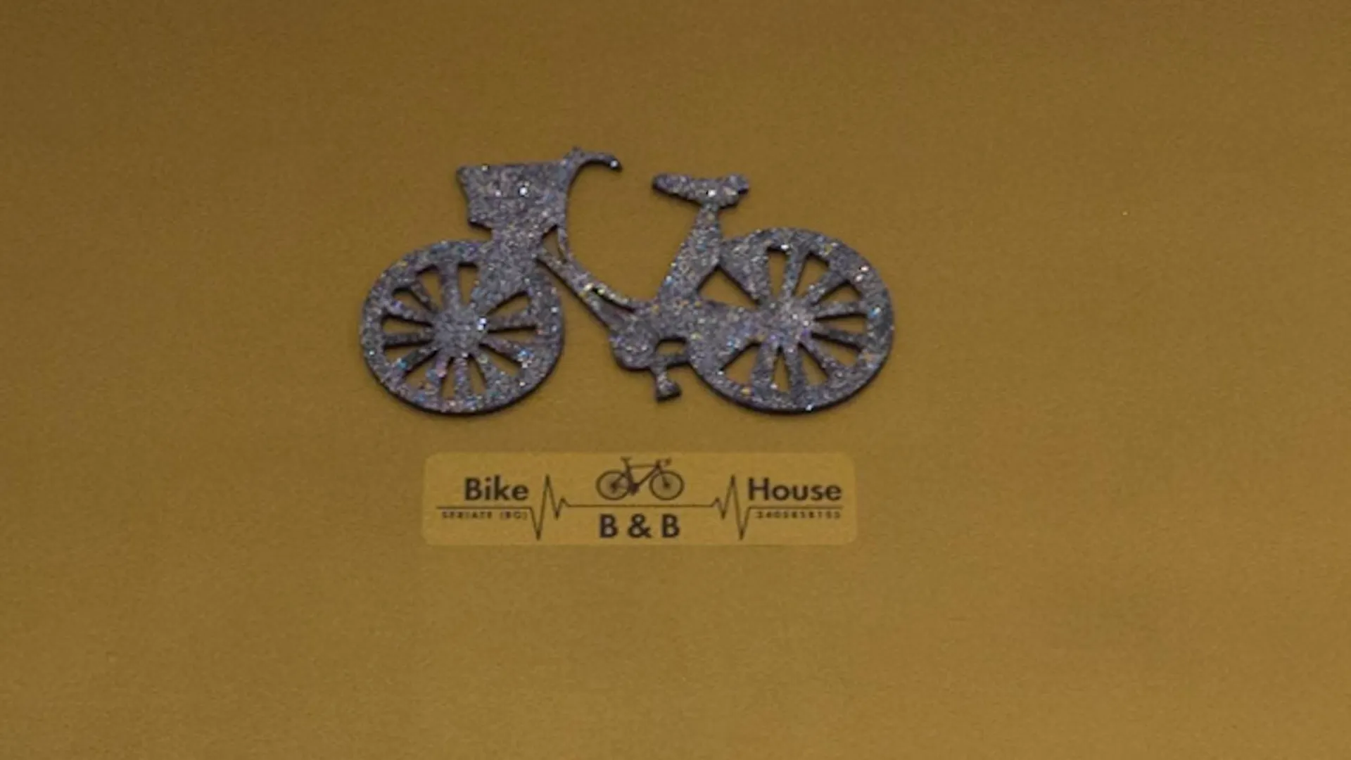 Apartment Bike House 5 